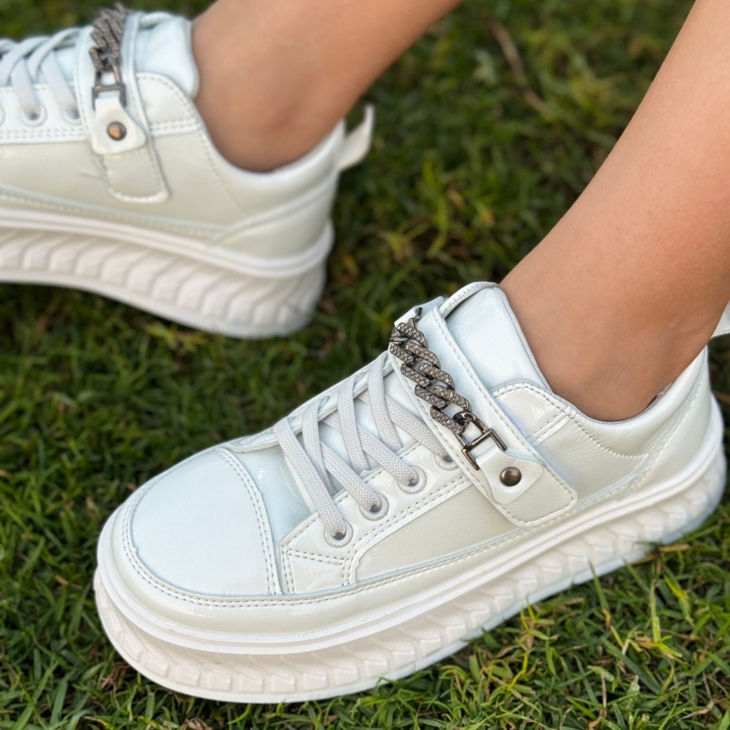 Apawwa Kids’ Shoes – Velcro | Easy On (TC817)